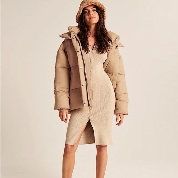 Abercrombie & Fitch Oversized Puffer - Picture 2 of 14